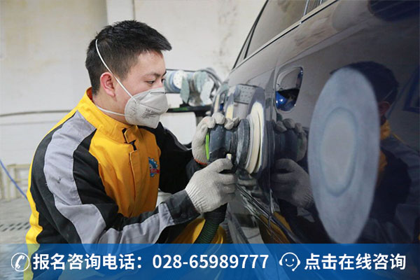 万通学子正在实训 (2)