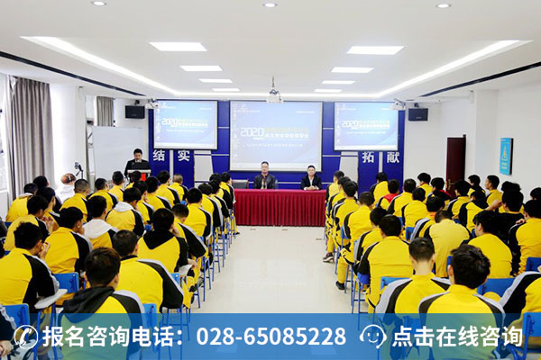 万通不定期举办创就业推荐会