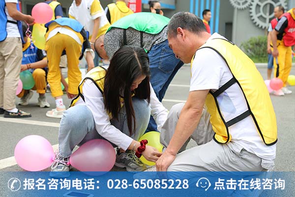 特别的爱给特别的你，大型父亲节感恩活动正式